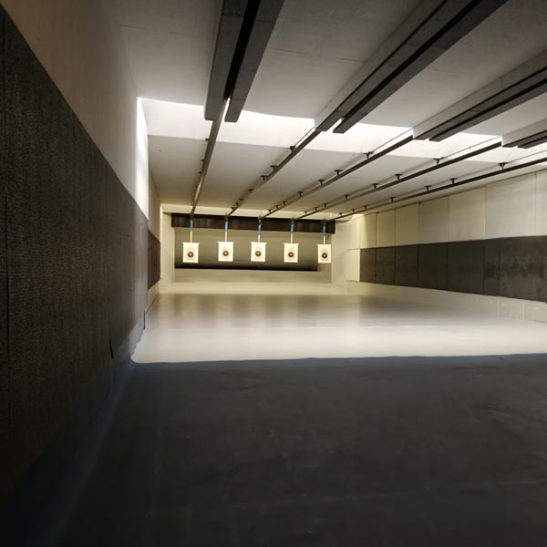 T.S.N. Treviglio / Struttura / Poligono in galleria a mt. 10 o 25 per armi corte di grosso calibro con 5 linee automatizzate 2